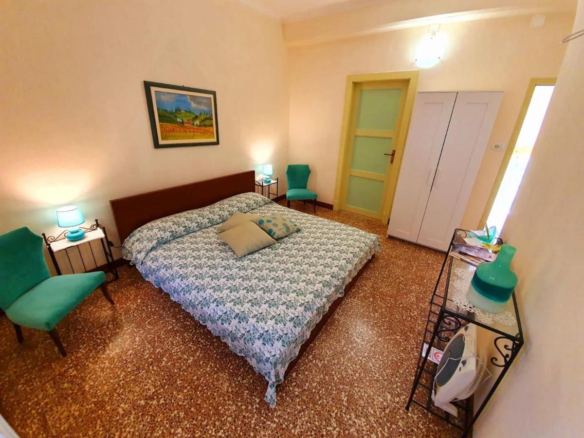 Bed and Breakfast Il Girasole ...At Andorus' House Erli Exterior foto