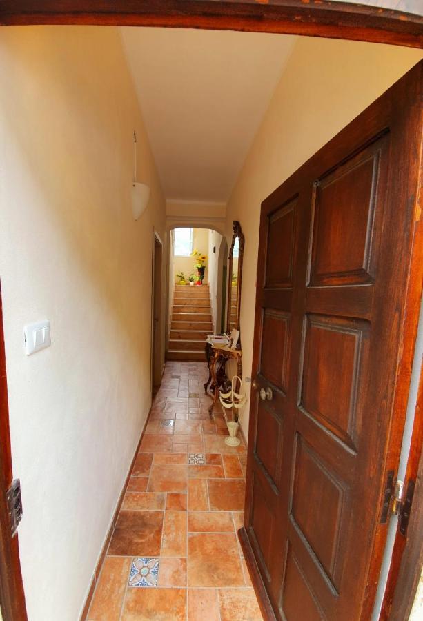 Bed and Breakfast Il Girasole ...At Andorus' House Erli Exterior foto